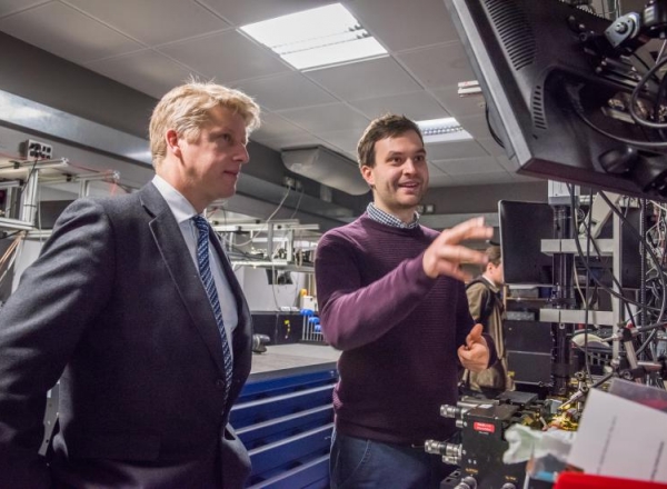 Universities and Science Minister, Jo Johnson, visits NQIT Hub