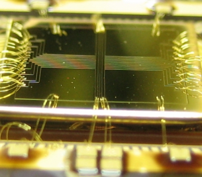 NQIT researchers demonstrate 'hybrid' logic gate as work towards quantum computer continues